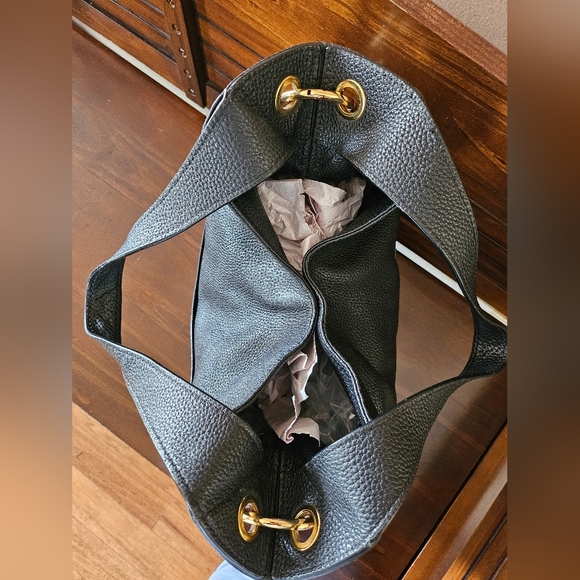 Michael Kors Pebbled Leather Jamesport Shoulder Bag! - Picture 9 of 13